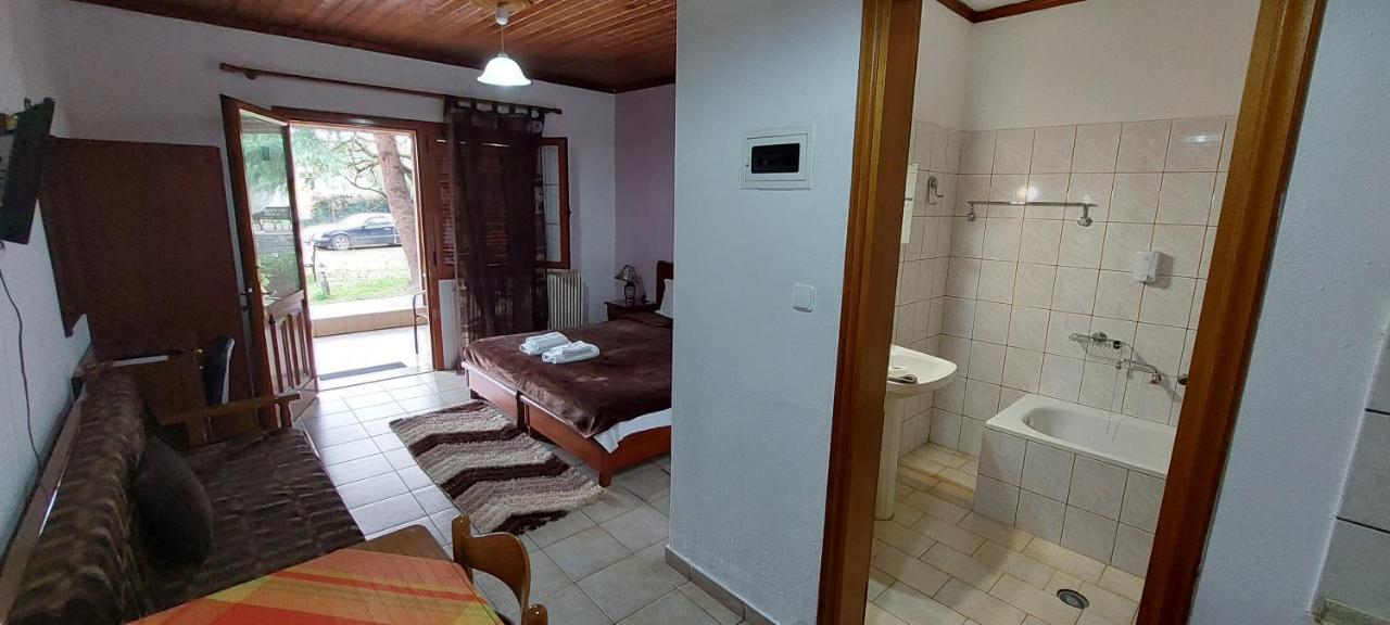 Galini Apartment Káto Loutrákion Екстериор снимка