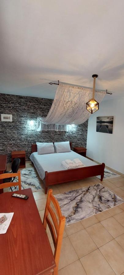 Galini Apartment Káto Loutrákion Екстериор снимка