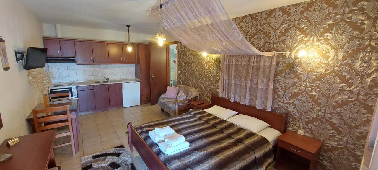 Galini Apartment Káto Loutrákion Екстериор снимка