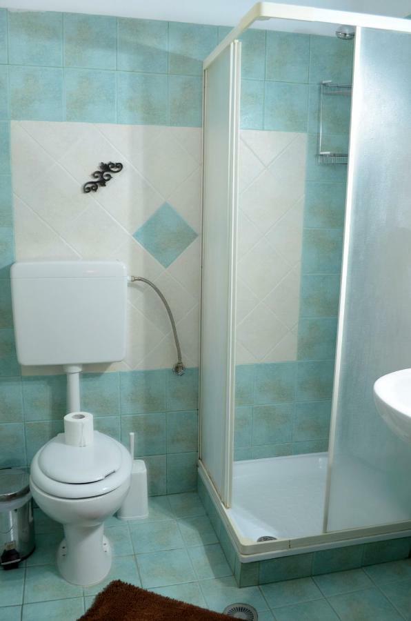 Galini Apartment Káto Loutrákion Екстериор снимка